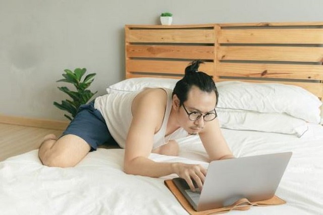 3 cách để cải thiện giấc ngủ và năng suất khi làm việc tại nhà